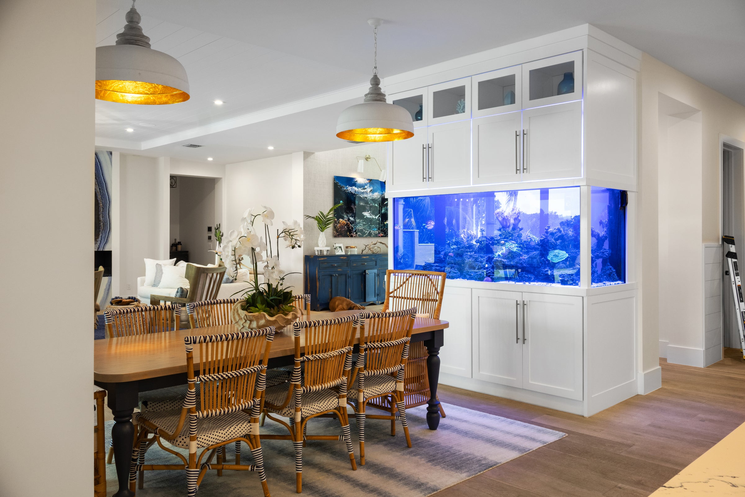 500 Gallon Modern Dining Reef